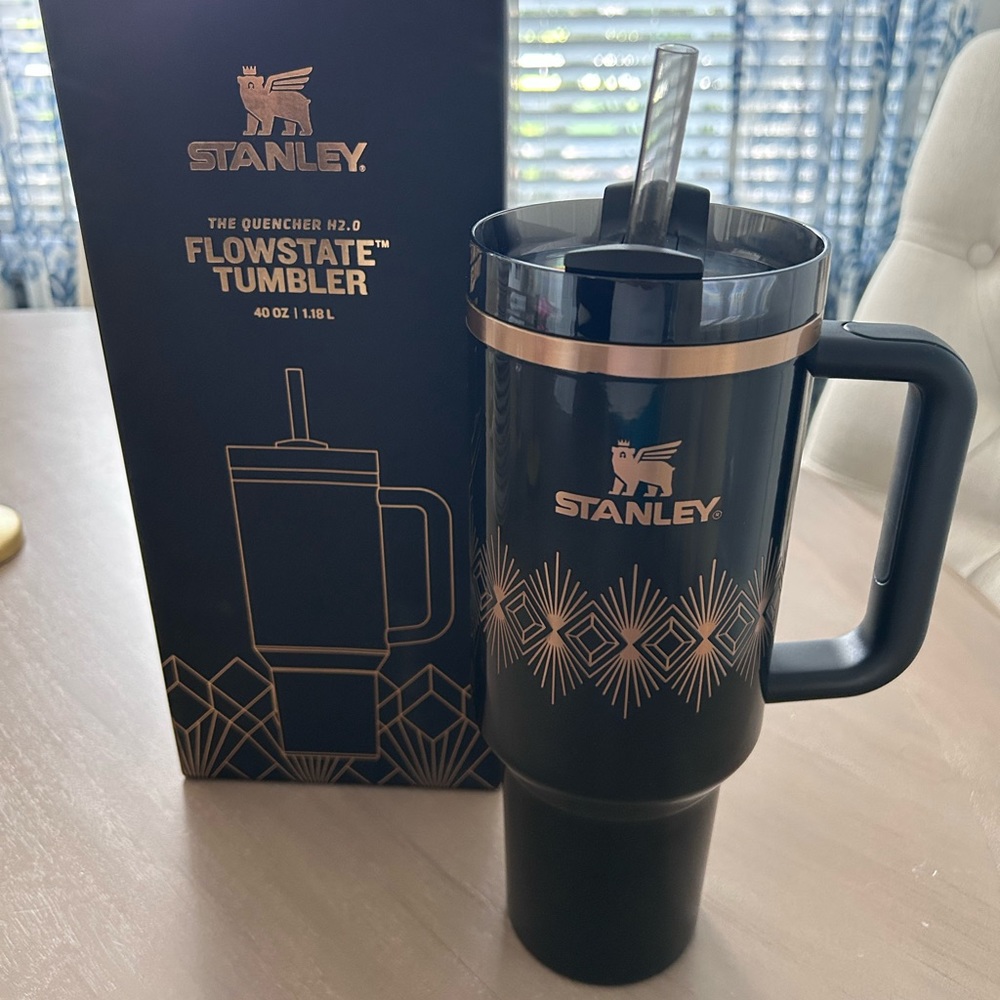 Stanley Deco Collection Quencher H2.0 Flowstate Tumbler 40 oz.